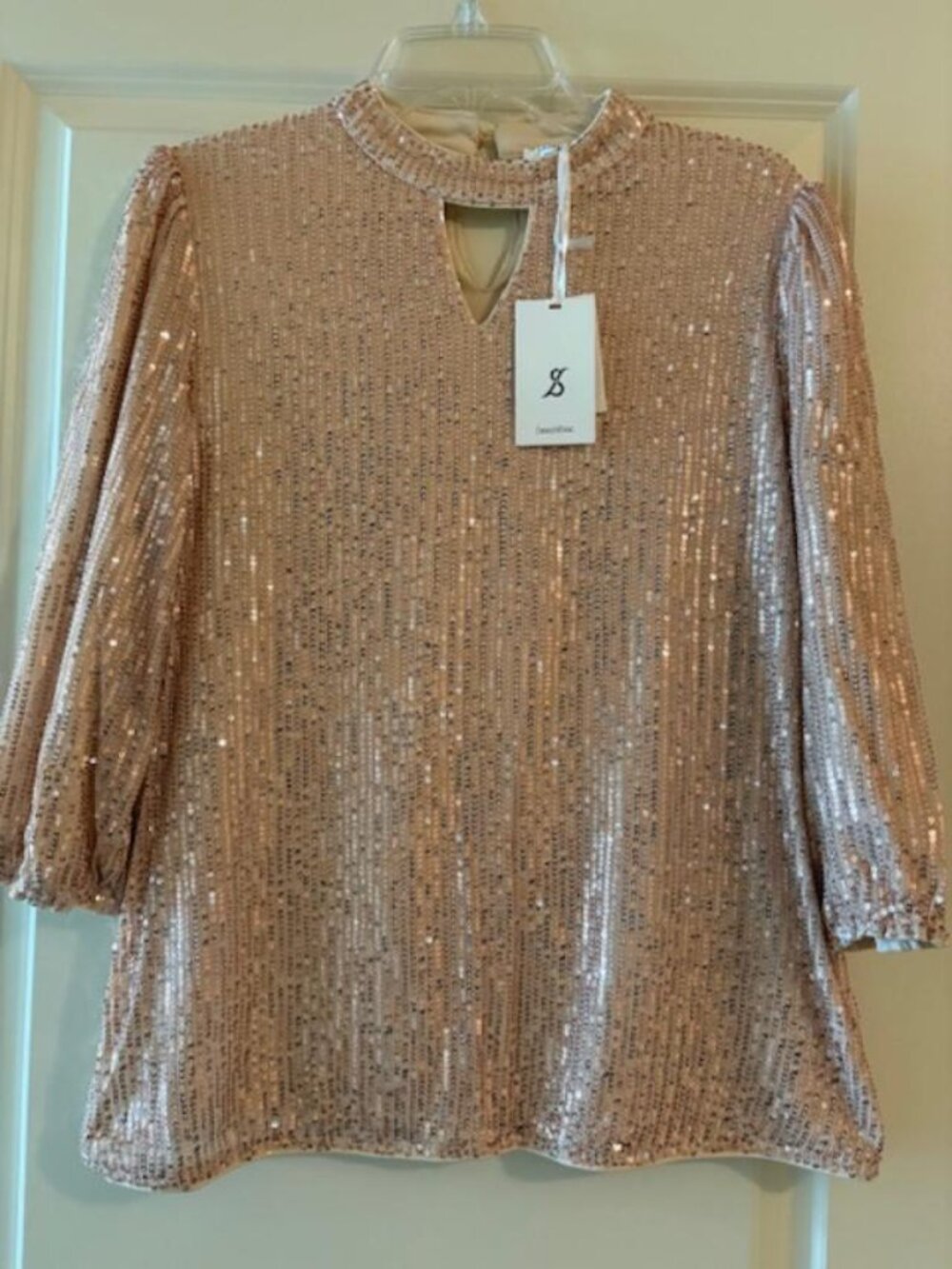 NWT Women's Elegant Rose Gold Sequin Blouse Top Size Medium Cruise Party Formal
